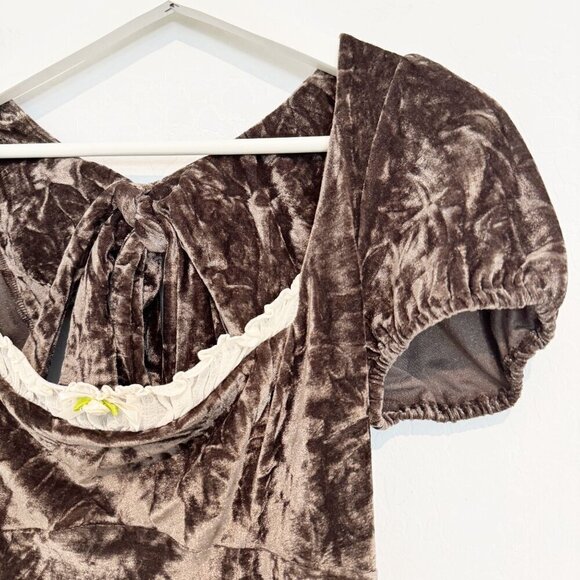 NWT Kimchi Blue Jill Velvet Mini Dress New Cottagecore Urban Outfitters Medium - Picture 5 of 13